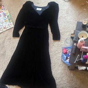 Black Velvet Long Sleeve Wrap Dress Vintage LBD Eileen West 6